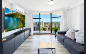 Beachfront Bliss 2BR 2BATH Ocean Views - Surfers